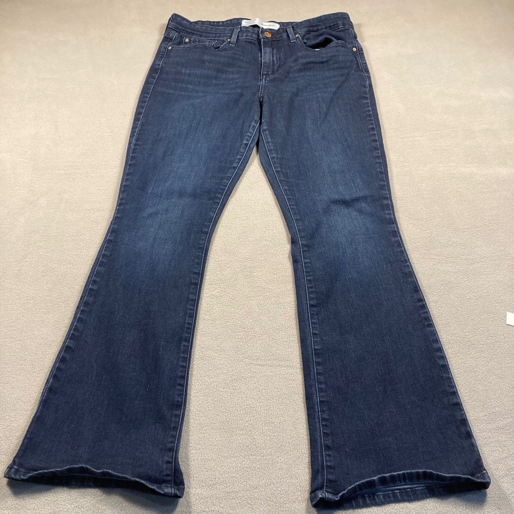 Signature by Levi Strauss & Co. Jeans Womens 10 Short Blue Bootcut Mid Rise Dark